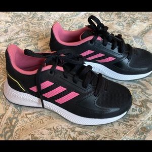 Brand new little girls size 12 Adidas black and pink shoes.